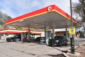 Gas prices surge in mountain towns, but Easter travelers aren’t staying home