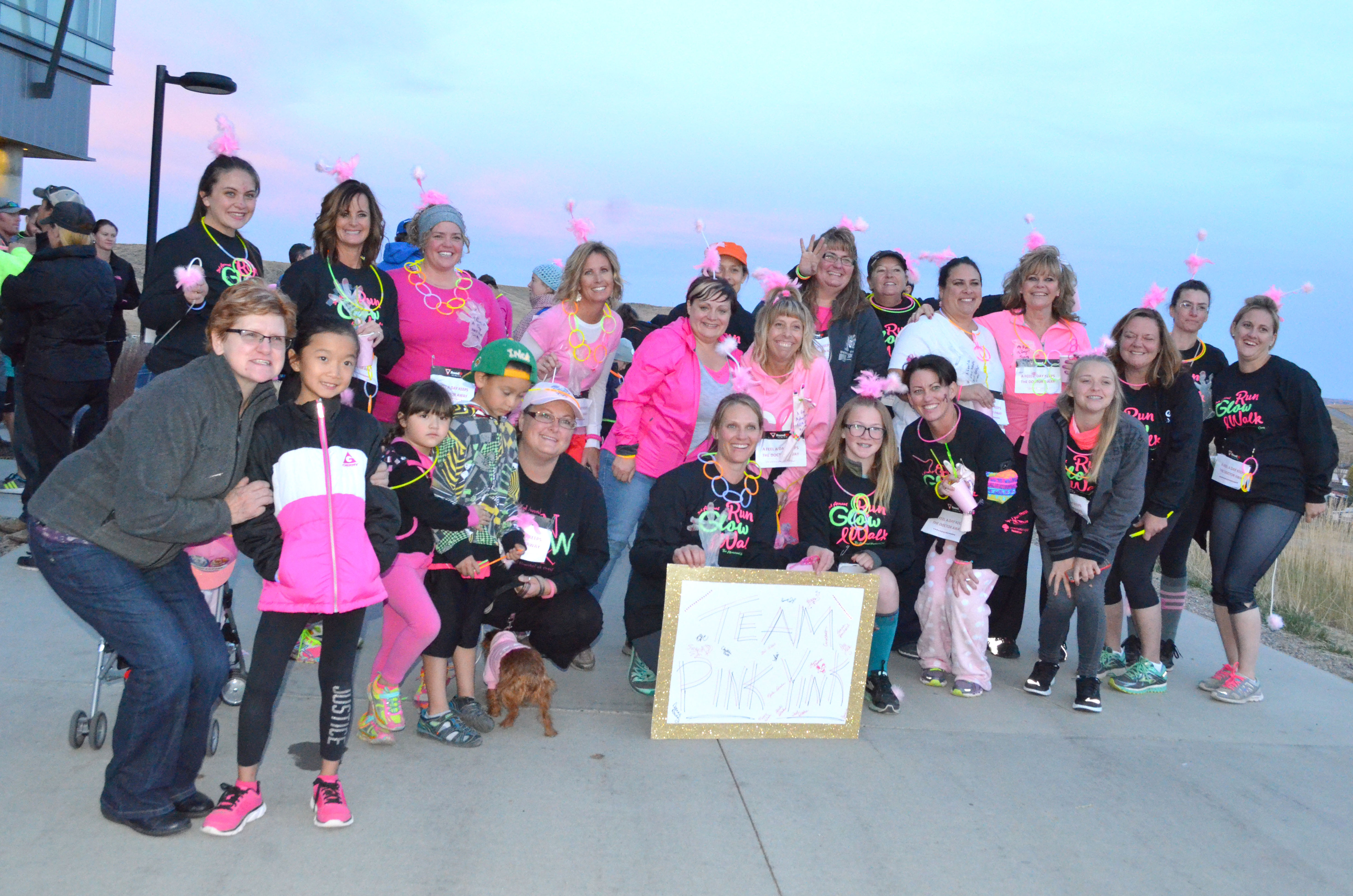 ‘Ready, set, glow!’ — The Memorial Hospital Glow Run lights up night ...