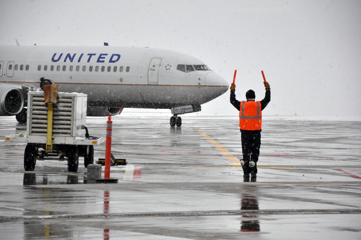 Arriving airline passengers at yampa valley airport down 4 percent in