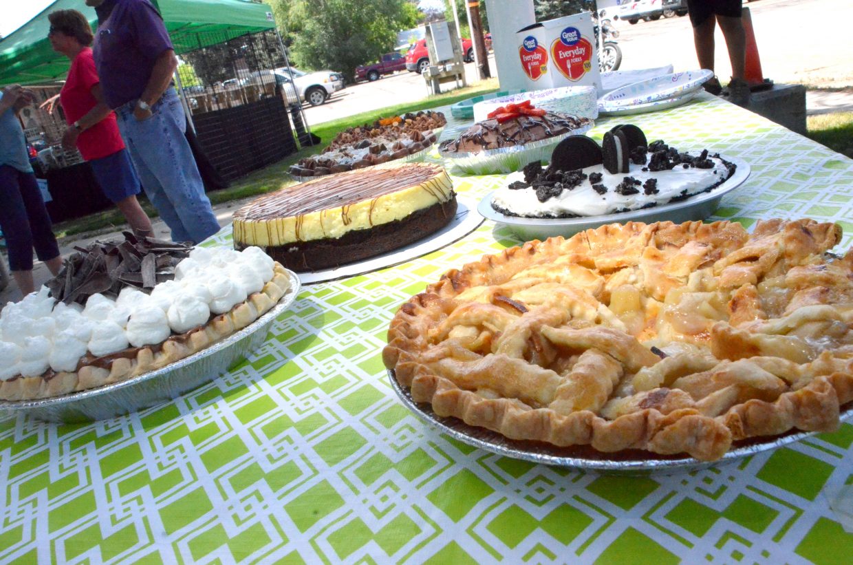 Good taste Craig contestants conquer crust in pie eating, baking