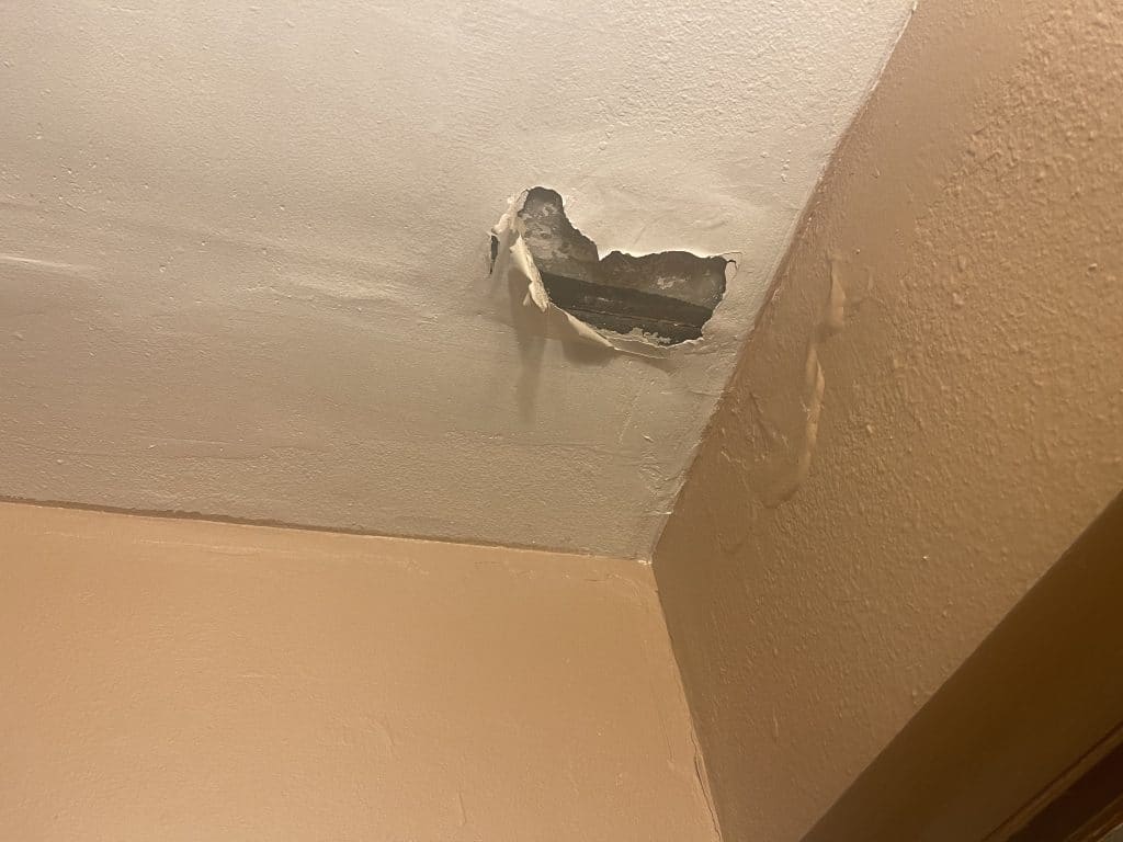Tenants at Frontier Apartments go without heat while reporting a host