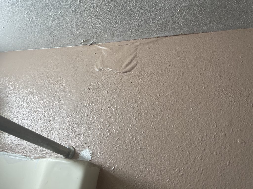 Tenants at Frontier Apartments go without heat while reporting a host