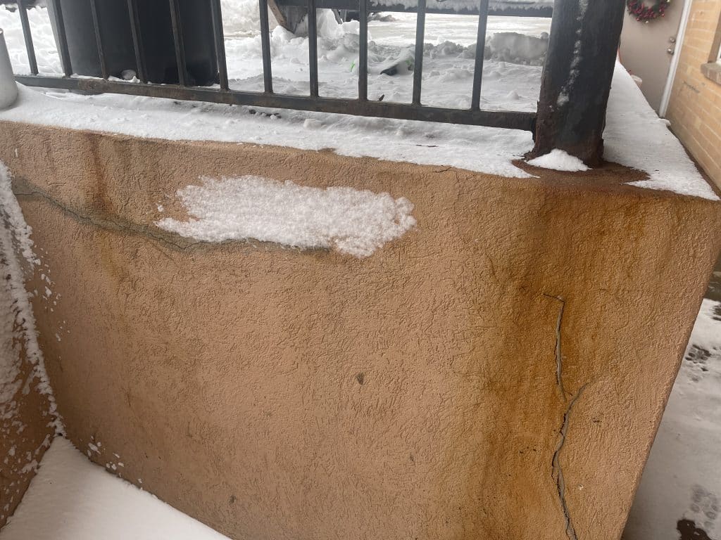 Tenants at Frontier Apartments go without heat while reporting a host