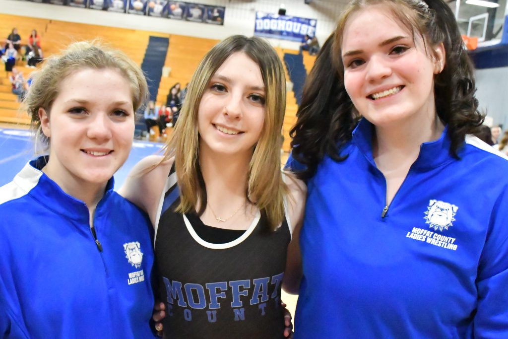 Moffat County girls wrestling takes wins at Grand Valley, celebrates seniors - Vimarsana News