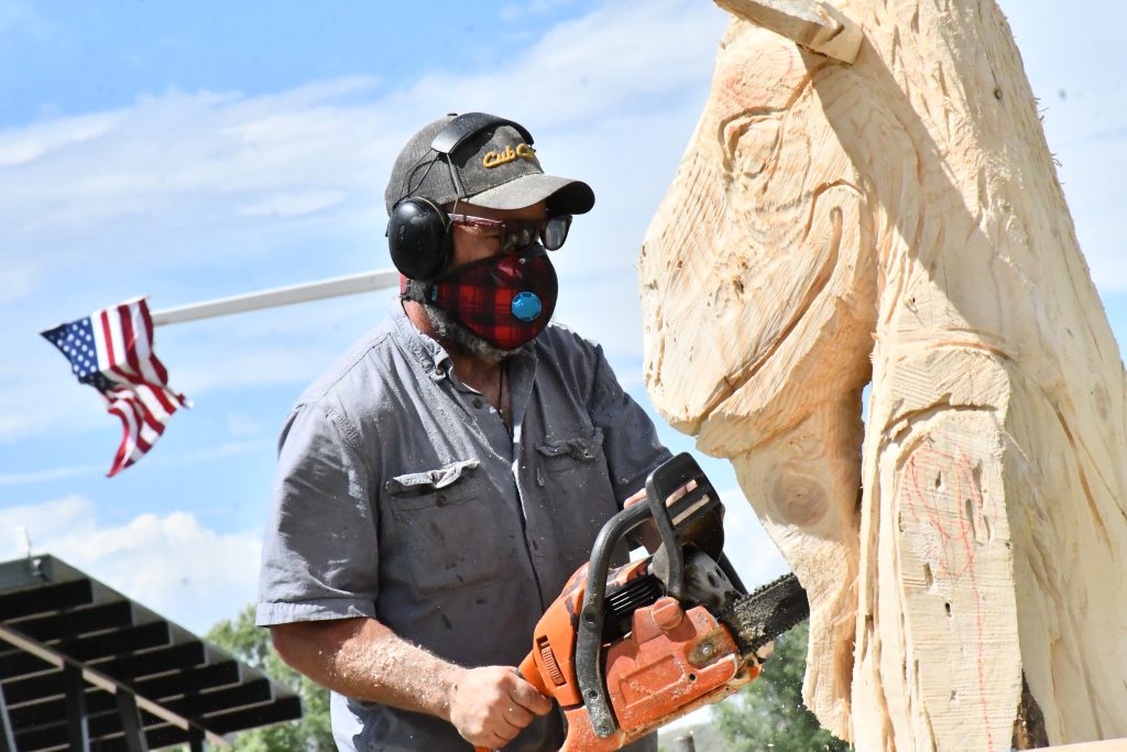 Whittle the Wood powers through weather, marks 24 years of summer