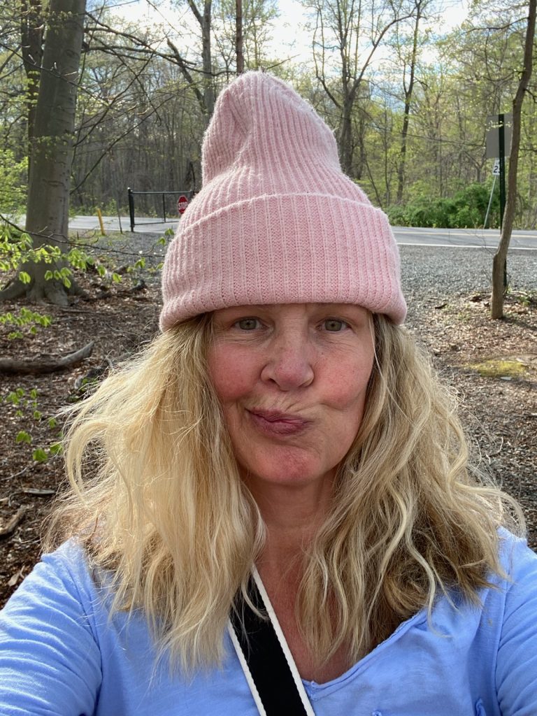 Artist credits Park City for painting a path through her cancer journey - Vimarsana News