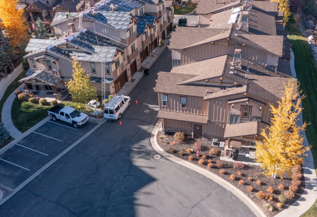 17-year-old falls 35 feet while working on roof at Park's Edge subdivision - Vimarsana News