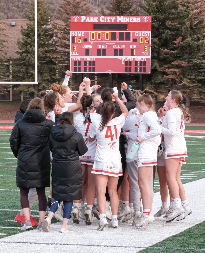 Fundraising for new Park City High scoreboard exceeds goal - Vimarsana News