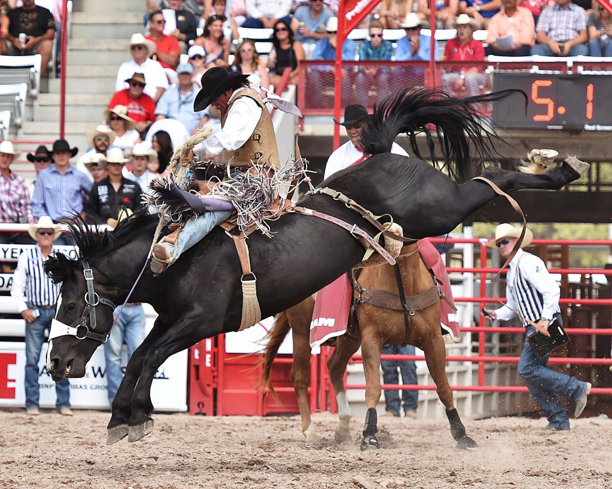 Braden takes early lead in saddle bronc riding at Cheyenne Frontier ...