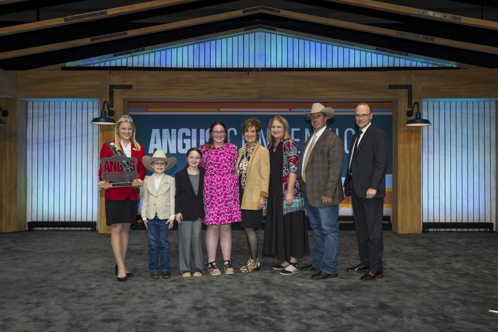McCurry awarded inaugural Young Breeder Award - Vimarsana News