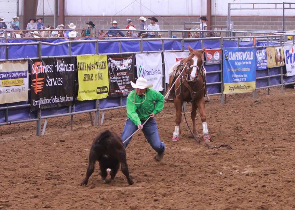 South Dakota youth rodeo athletes work hard at home, pitch in at rodeos