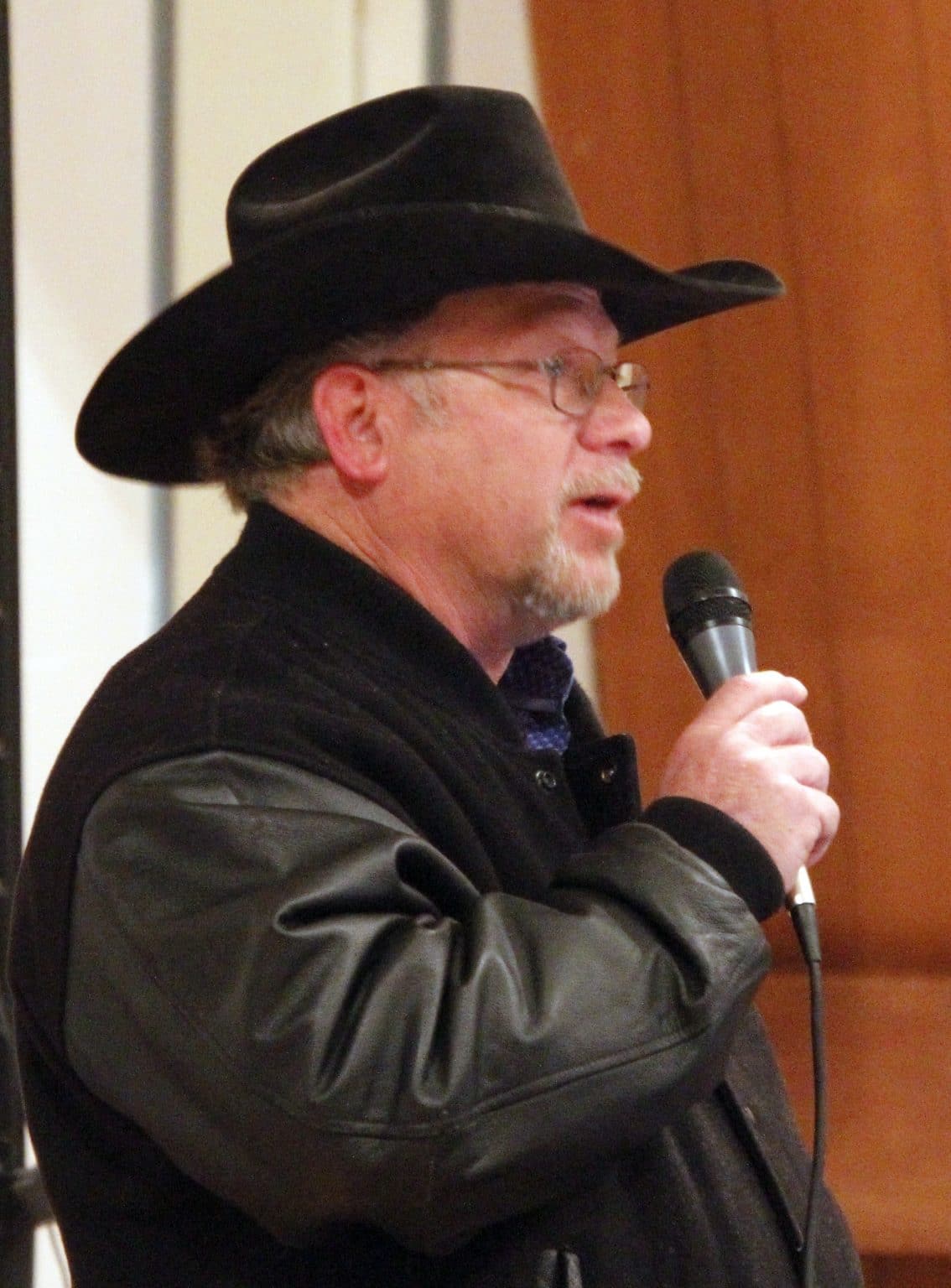Larson Family Ranch 55th Annual Spring Production Sale | TSLN.com