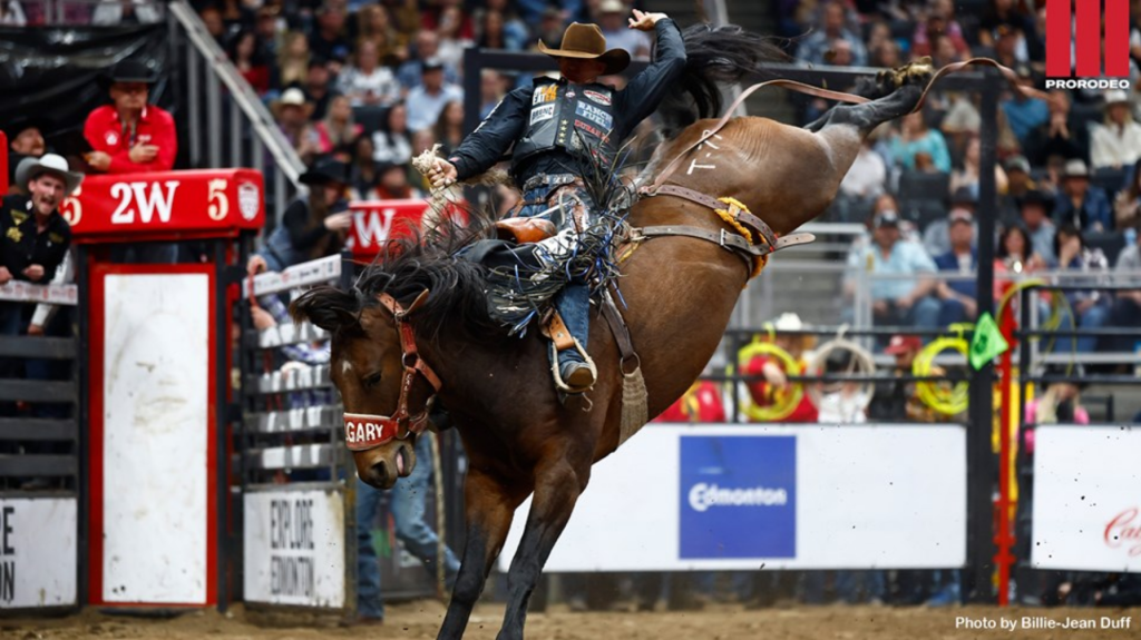 RODEO Zeke Thurston captures his fifth straight Canadian saddle bronc