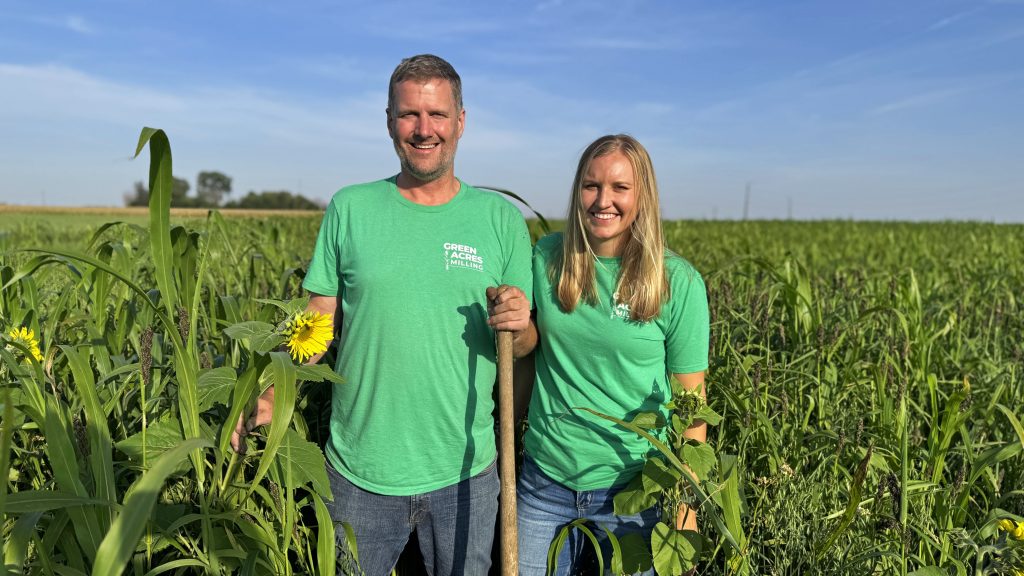 Landon and Anne Plagge Receive Iowa Leopold Conservation Award