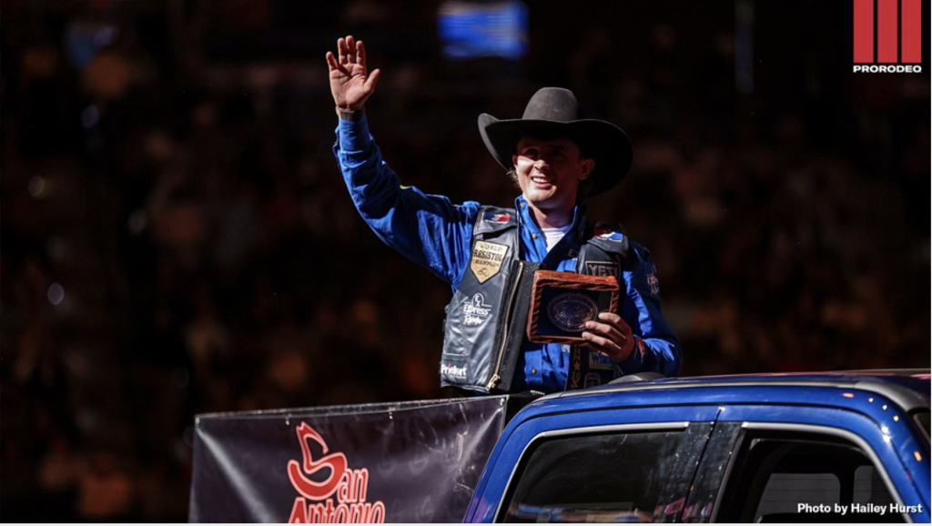 Stetson Wright wins historic saddle bronc title in San ...