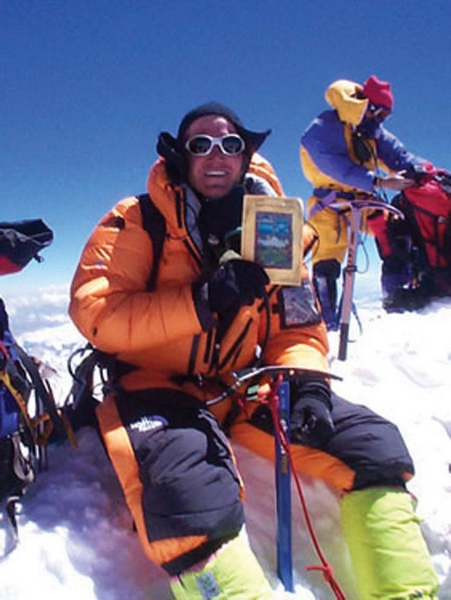 2-time cancer survivor celebrates 'hope' through his mountain ...