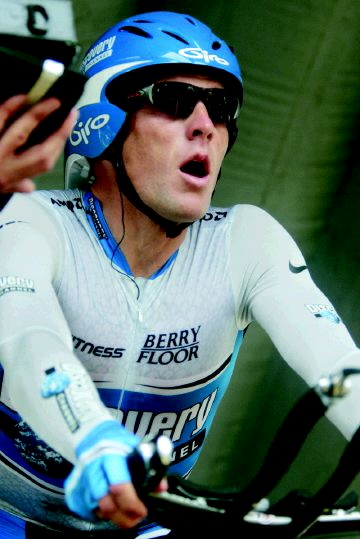 armstrongs bike helmets Armstrong overwhelms rivals in opening stage of his last Tour de France