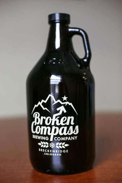 Broken Compass, Breck Brewery and Talbott's Cider make their annual potluck a Maui fundraiser - Vimarsana News