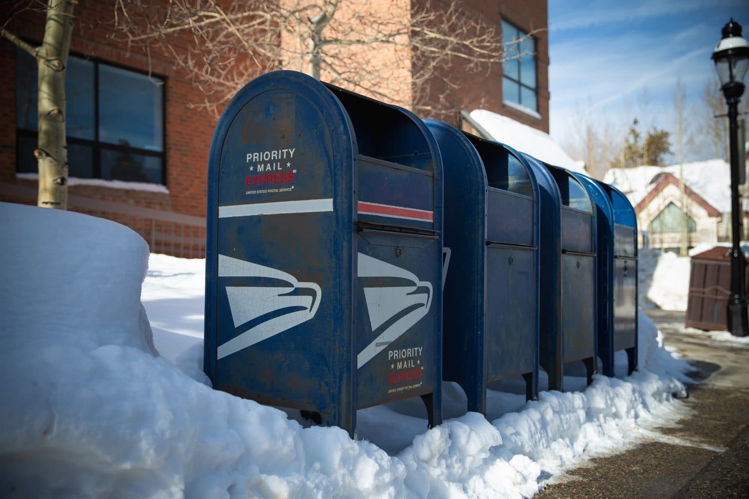 Breckenridge Post Office extends hours to help with the holiday rush