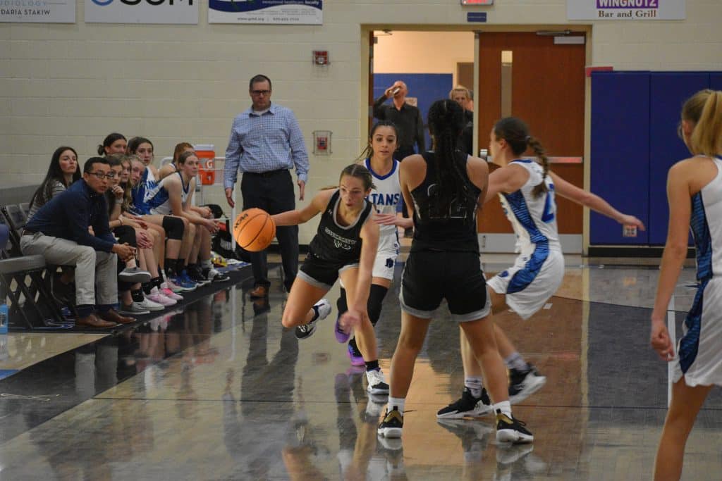 Summit girls basketball rolls to three straight wins with huge win over