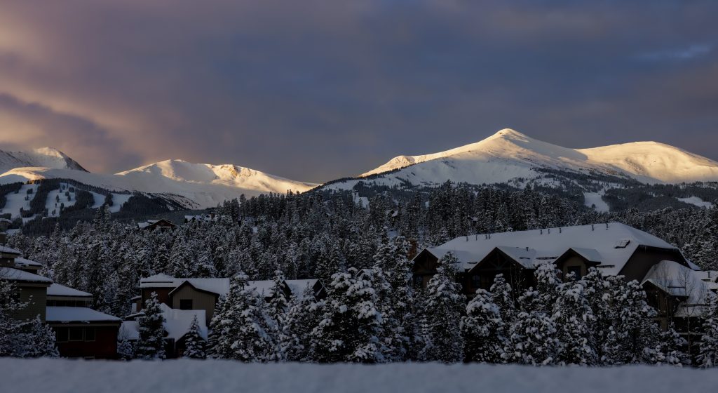 As Breckenridge introduces plastic bans, town staff roll out a campaign to get the community and visitors on board - Vimarsana News