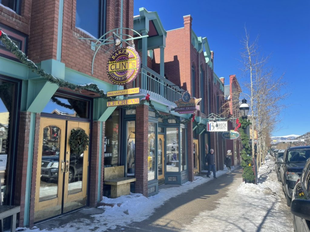 Dillon resident charged with thirddegree assault and disorderly