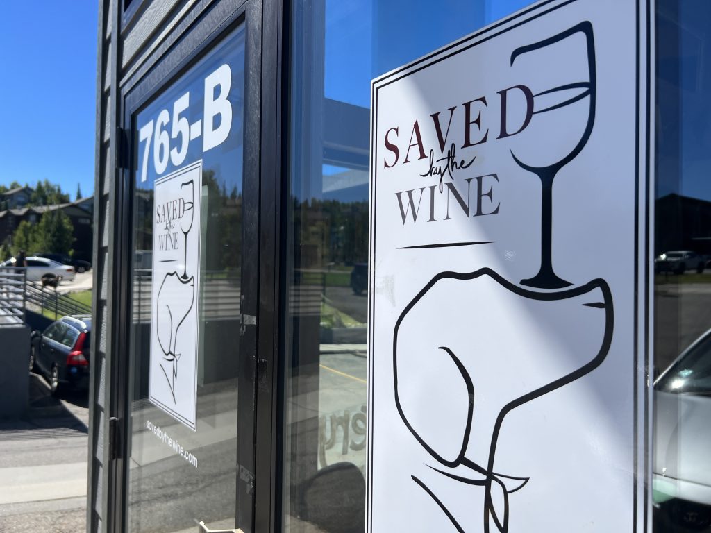 Readers choose Saved by the Wine for having the best trivia and game night in Summit County - Vimarsana News