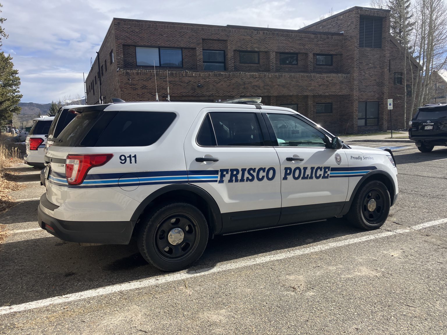 Frisco Town Council to move forward with police vehicle take home policy in effort to retain
