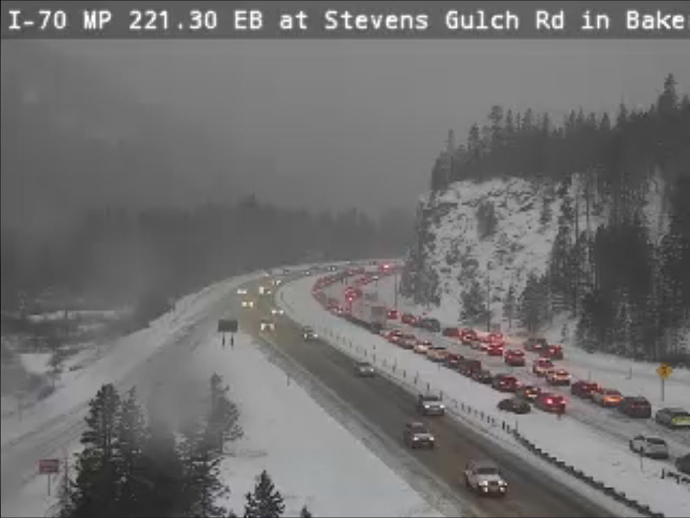 Snow to intensify Sunday night as winter storm warning remains in effect until Monday morning for Colorado mountains - Vimarsana News