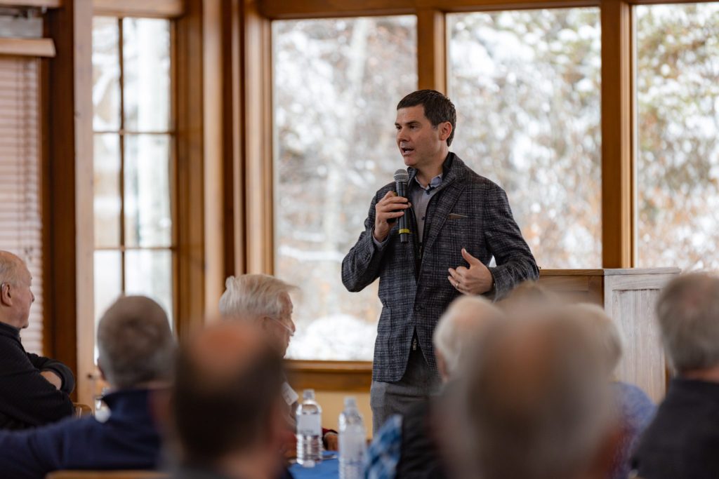 Facing industry-wide headwinds, Vail Health touts the value of independent hospitals at annual address - Vimarsana News