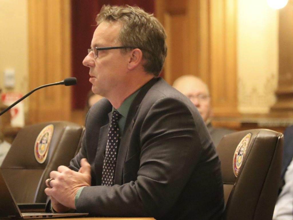 Direktor Colorado Parks and Wildlife Jeff Davis odstopil po burnem mandatu