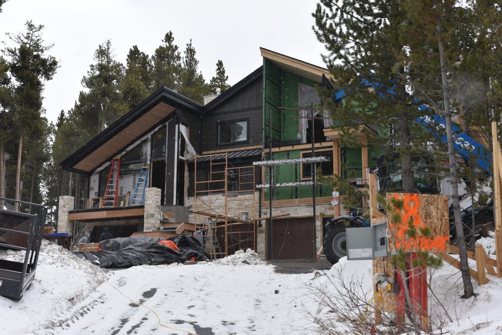 Commissioners approve sprinkler changes in fire code despite builder ...
