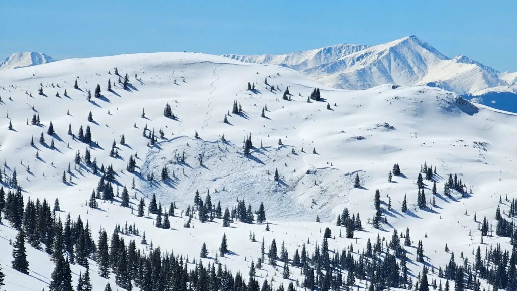 Report provides details on avalanche that killed a man in Eagle