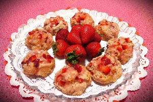 High Country Baking: Fresh strawberry mini-scones