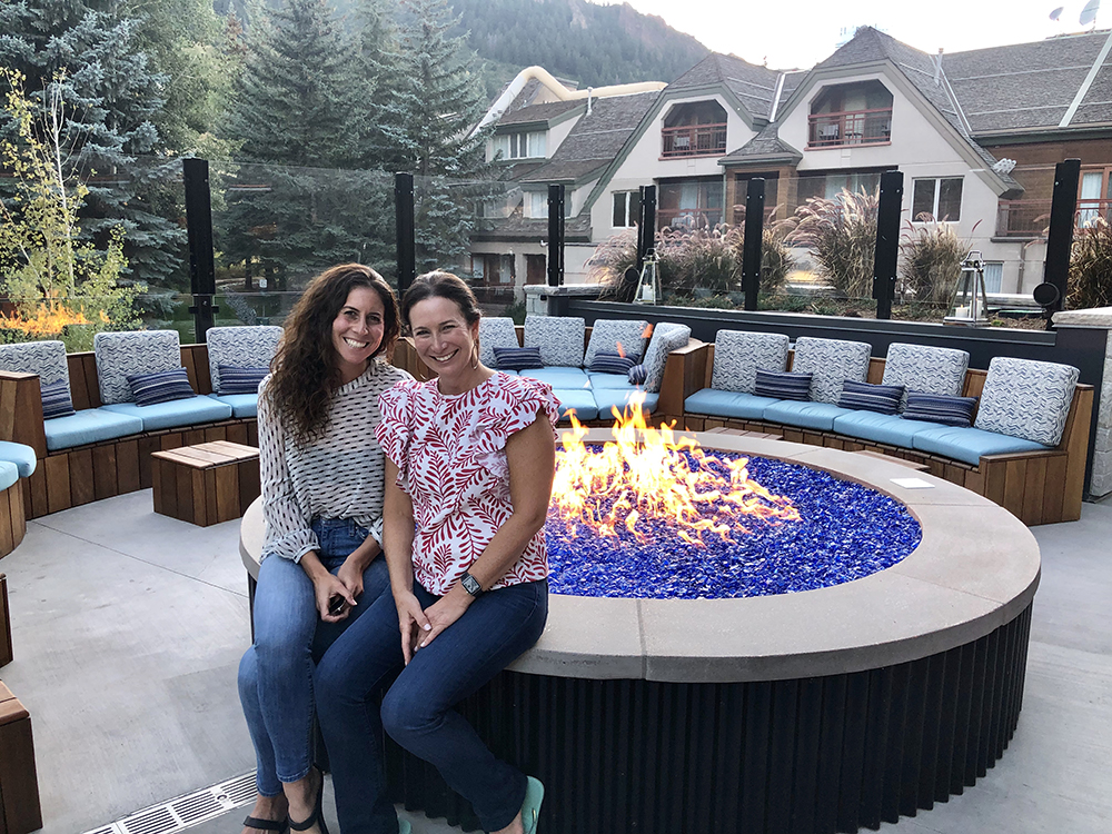 Cousins Carlie Anne and Hedy Marks unwind at the W Aspen.