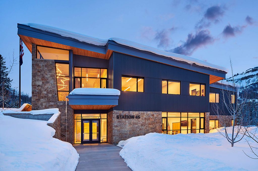 Roof fire damages Sinclair Road home in Snowmass