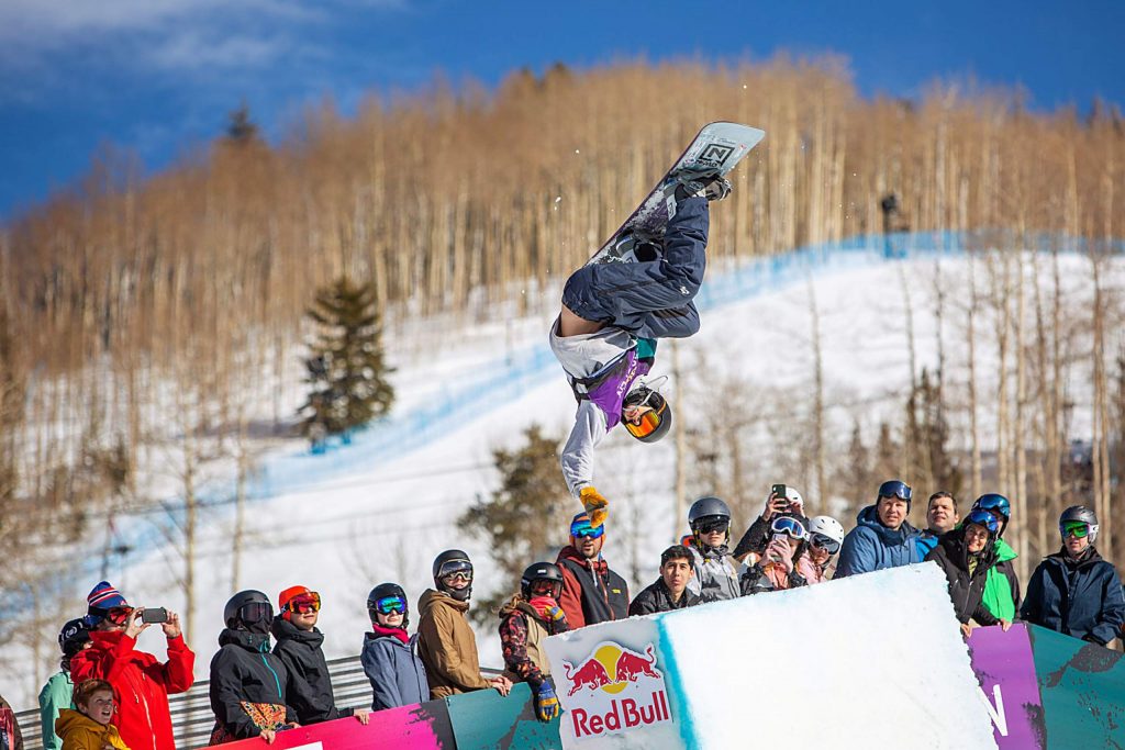 Japan's Yuto Totsuka wins modified halfpipe contest at Burton US Japan's Yuto Totsuka wins modified halfpipe contest at Burton US