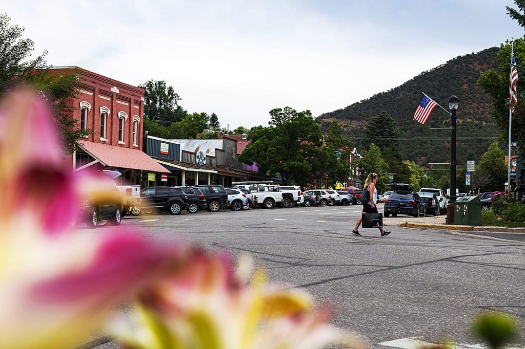 Basalt residents aren’t letting a pandemic slow their shopping