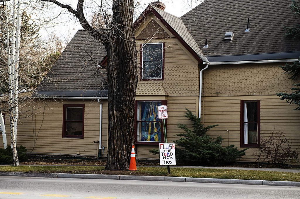 A political sign sits next to the road in Aspen on Election Day, Tuesday, Nov. 3, 2020. (Kelsey Brunner/The Aspen Times)