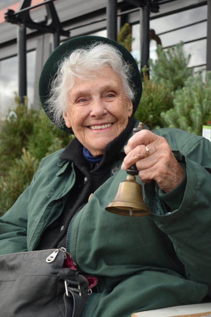 Still lending a helping hand: Midvalley woman continues to ring holiday bell for Salvation Army at 95 - Vimarsana News