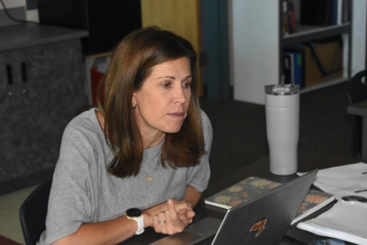 Roaring Fork High School principal to resign following end of 2023-24 school year - Vimarsana News