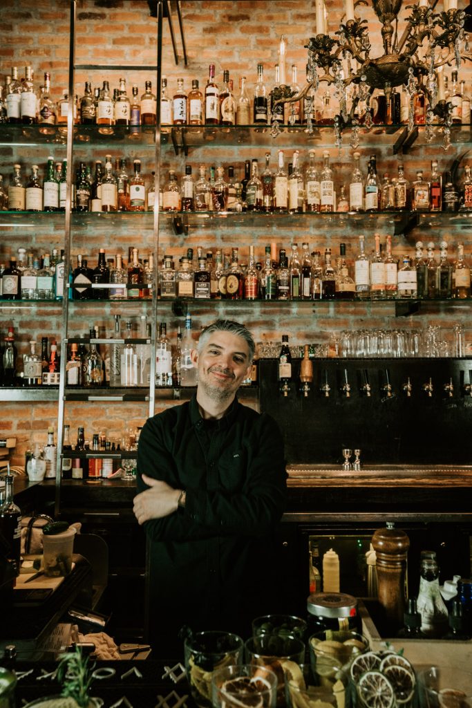 Aspen cocktail bar Hooch to host a pop-up art show featuring local artists on March 5 - Vimarsana News