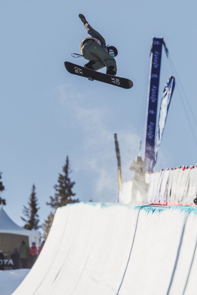 Japan's Hirano and Shimizu crowned snowboard pipe champs at Copper