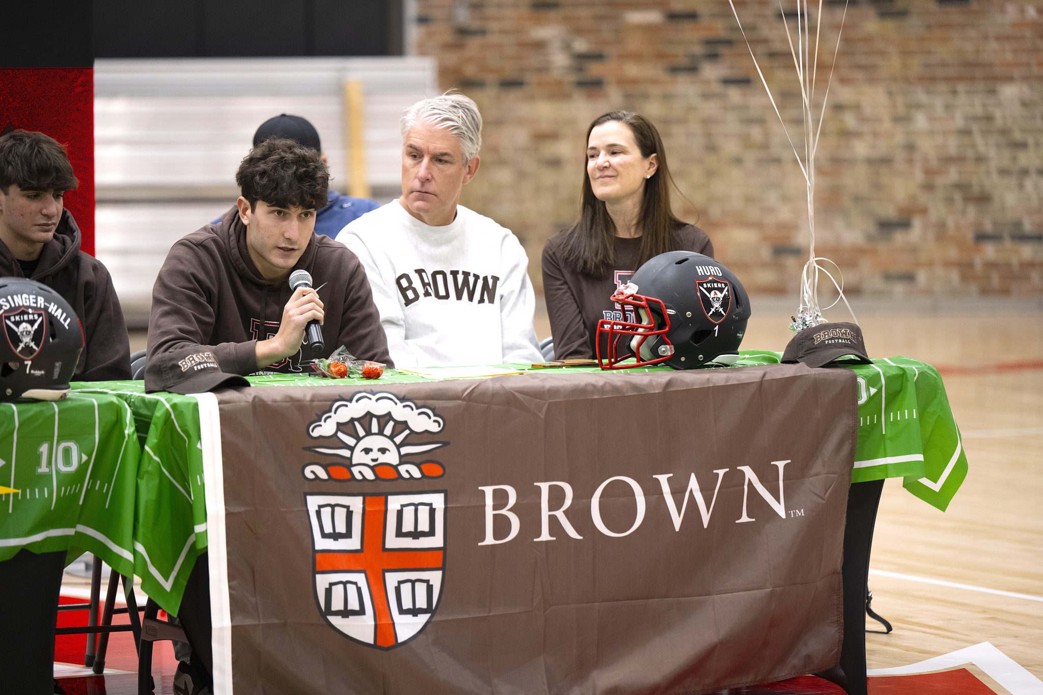 Two Aspen High Skiers defy the odds to sign and play college football ...