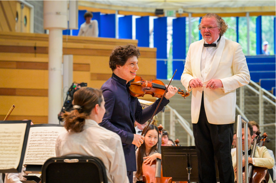 Music Festival Review: Hadelich rises above violin mishap in a glorious Tchaikovsky concerto
