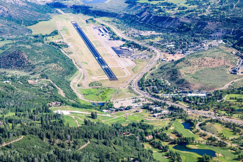 Pitkin County hosts open house for airport terminal design concept