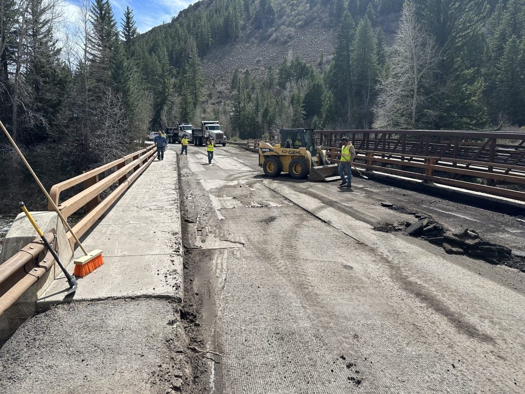 Aspen’s Slaughterhouse Bridge surfacing will close commuter route