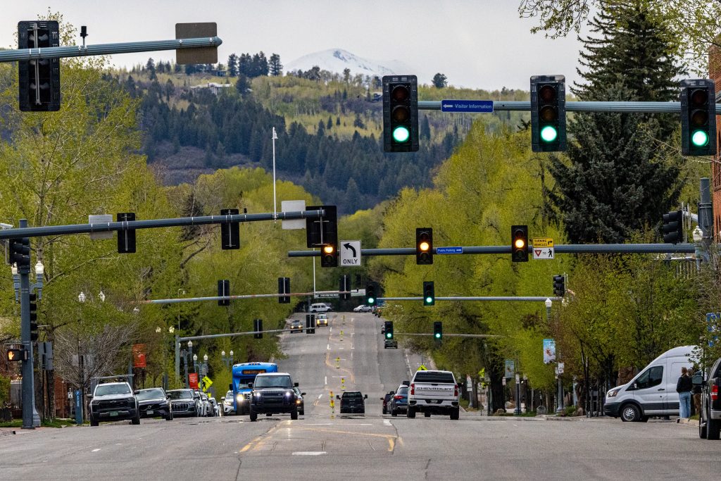 Ballot measure to force more money to roads will face Colorado voters in November