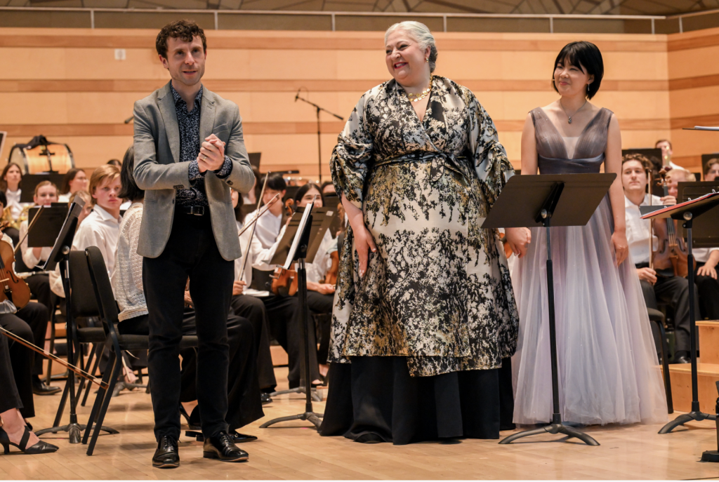 Review: Super violinist Hadelich tops a week featuring a meaty world premiere