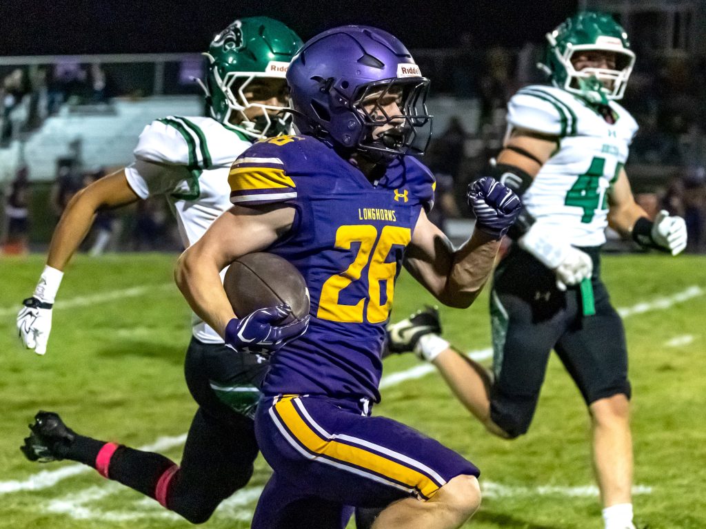 Basalt football falls short despite strong showing vs. unbeaten Delta